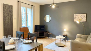 107 - Tour Eiffel Appartement luxe 15ème